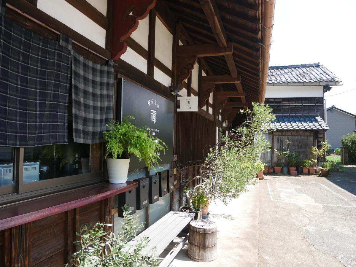 駅前宿舎 禪 Shared House Zen Eiheiji Bagian luar foto